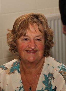 Tess Farr